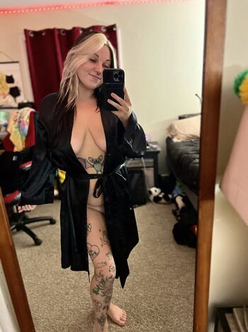 Full leaked Leathernlacecase private onlyfans photo