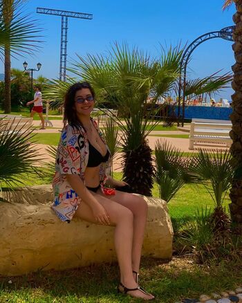 Full leaked Lebanese girls  page private onlyfans photo