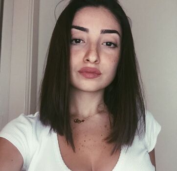 Full leaked Lebanese girls  page private onlyfans photo