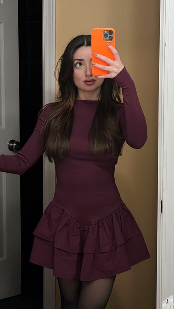 Full leaked Lebanese girls private onlyfans photo