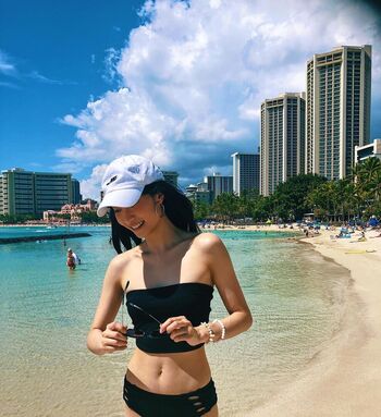 Full leaked Leenda dong private onlyfans photo