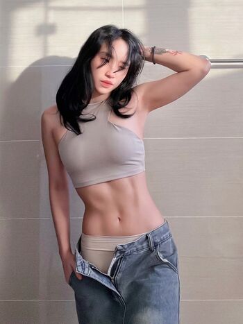 Full leaked Leezipotato private onlyfans photo