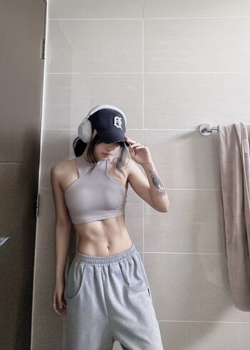 Full leaked Leezipotato private onlyfans photo