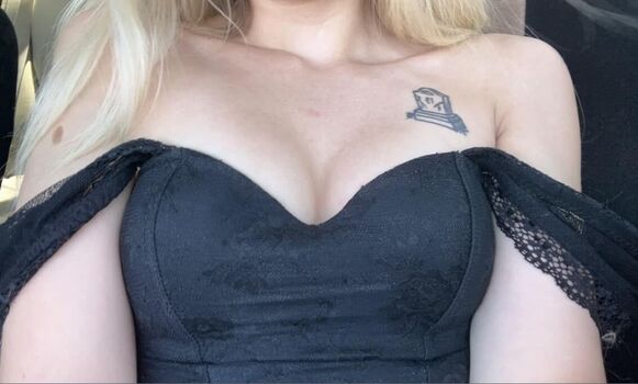 Full leaked Left fordread page private onlyfans photo