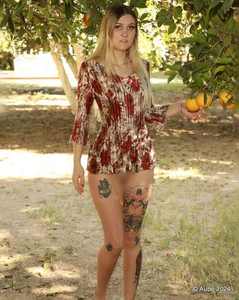 Full leaked Left fordread page private onlyfans photo