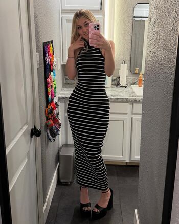 Full leaked Left fordread page private onlyfans photo