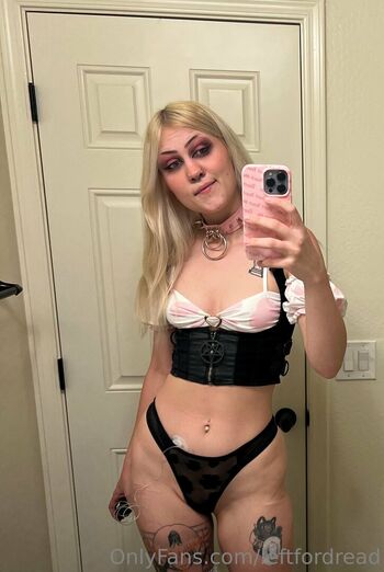 Full leaked Left fordread page private onlyfans photo