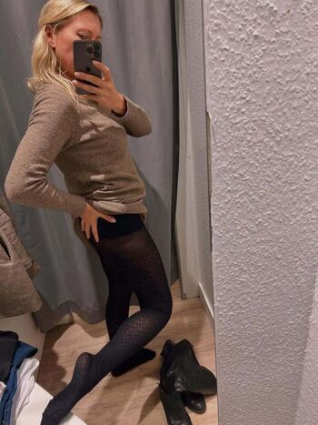 Full leaked Leggymella private onlyfans photo
