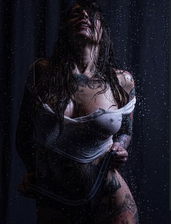 Full leaked Leigh wolfe private onlyfans photo