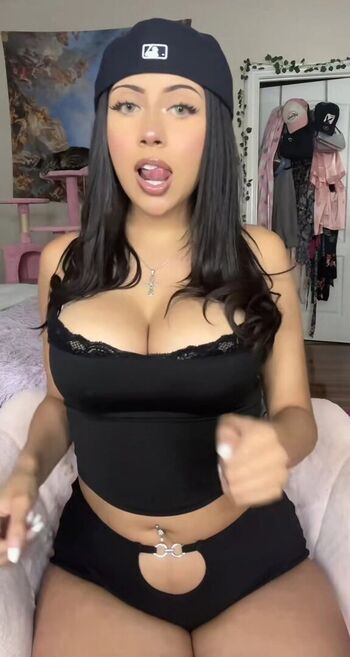 Full leaked Leilani wright private onlyfans photo