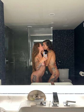 Full leaked Lelesweetness private onlyfans photo