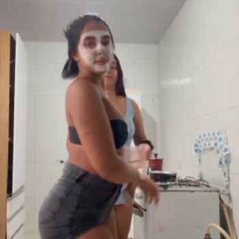 Full leaked Lellyzinha private onlyfans photo