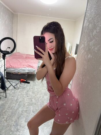 Full leaked Lelyamt private onlyfans photo