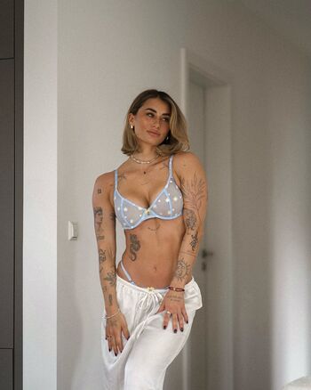 Full leaked Lena ajoy private onlyfans photo