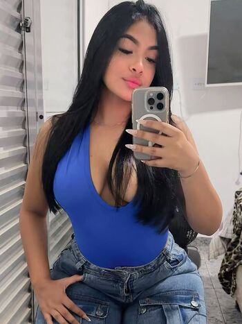 Full leaked Lena farhat private onlyfans photo