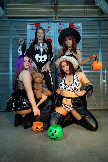 Full leaked Lena kross page private onlyfans photo