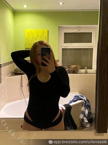 Full leaked Lenaa stk  page private onlyfans photo