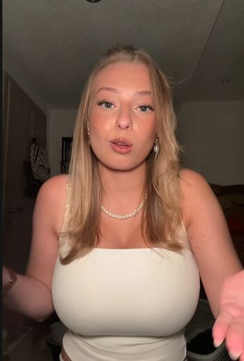 Full leaked Lenasalm private onlyfans photo