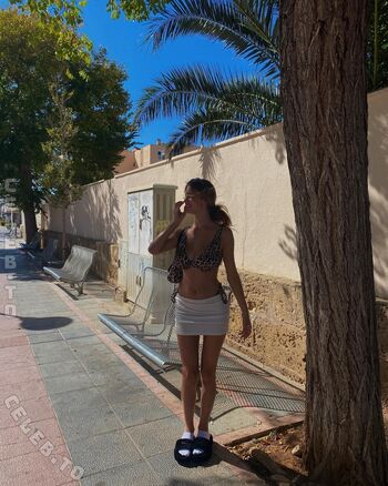 Full leaked Leni dnz private onlyfans photo