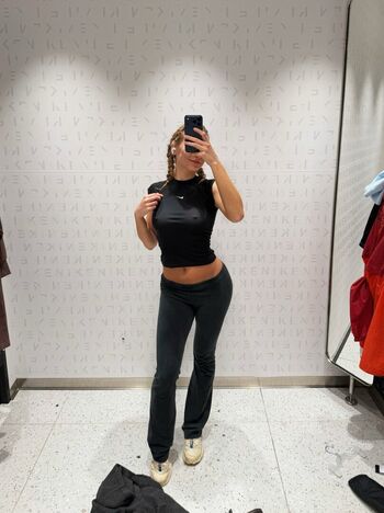 Full leaked Leolulu private onlyfans photo