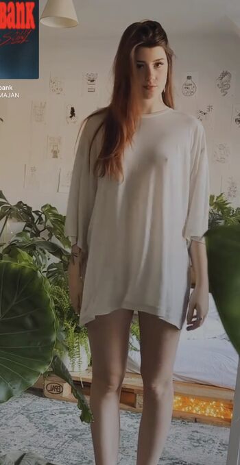 Full leaked Leonie busse private onlyfans photo