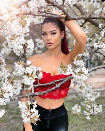 Full leaked Leonie strebl private onlyfans photo