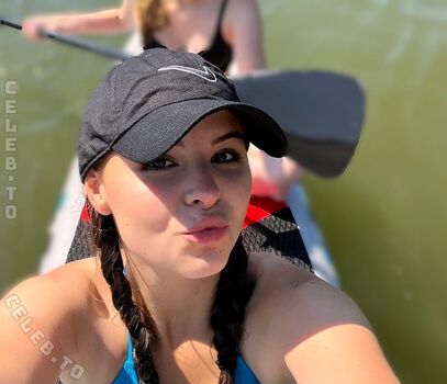 Full leaked Leonih page private onlyfans photo