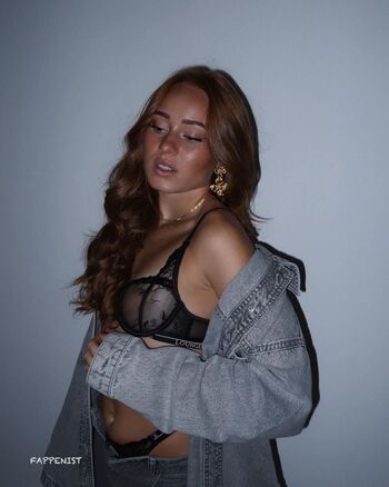 Full leaked Leoobaly private onlyfans photo