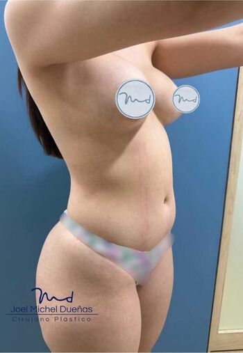 Full leaked Lesli de la torre page private onlyfans photo