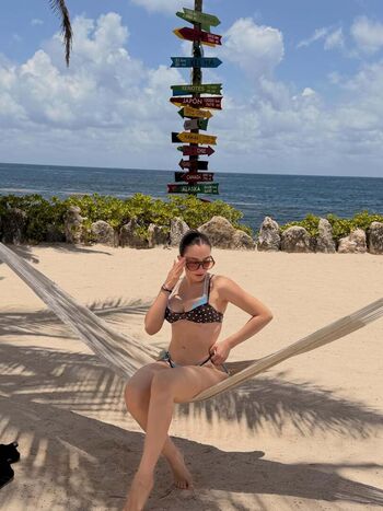 Full leaked Lesli de la torre page private onlyfans photo