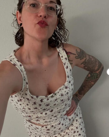 Full leaked Leslie shields private onlyfans photo