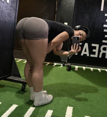 Full leaked Lesliemrtinez page private onlyfans photo