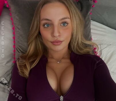 Full leaked Leticia sophiee private onlyfans photo