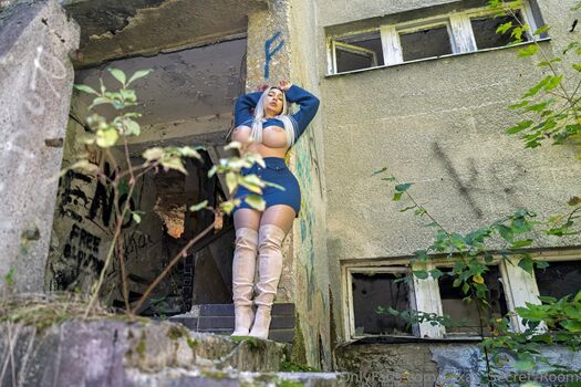 Full leaked Lexa s secret room private onlyfans photo