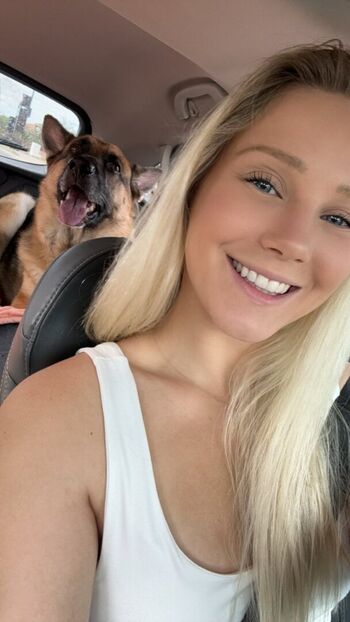 Full leaked Lexi lluv private onlyfans photo