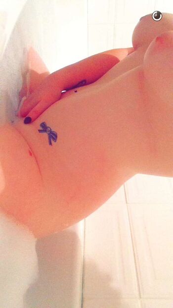 Full leaked Lexiehulll private onlyfans photo