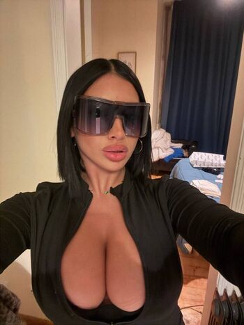 Full leaked Leyla amari private onlyfans photo