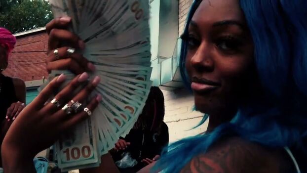 Full leaked Lia bland private onlyfans photo