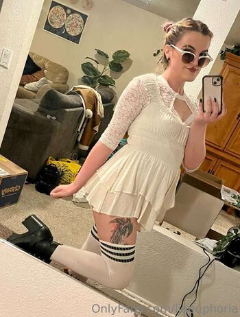 Full leaked Liaeuphoria private onlyfans photo