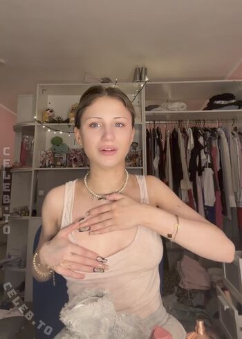 Full leaked Lienne aig private onlyfans photo