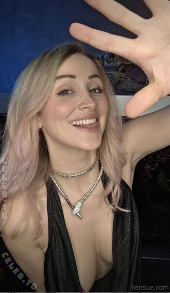 Full leaked Liensue private onlyfans photo