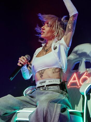 Full leaked Lights poxleitner page private onlyfans photo