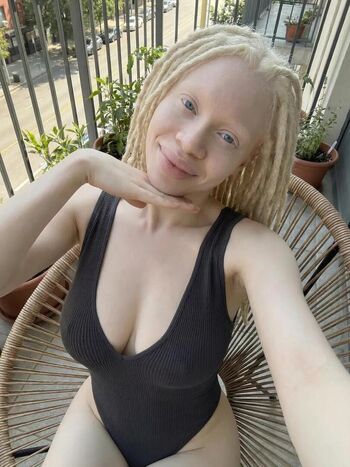 Full leaked Lightskin  page private onlyfans photo