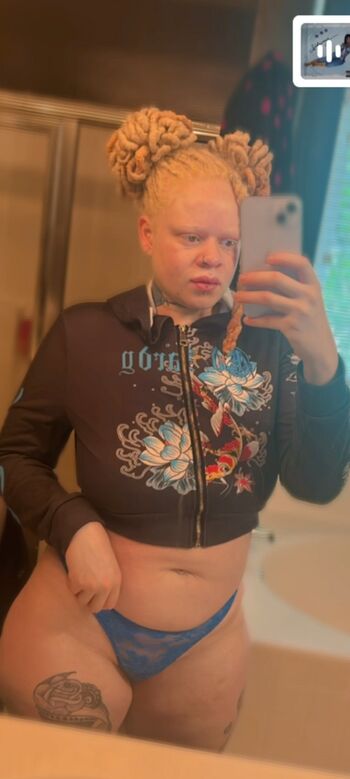 Full leaked Lightskin private onlyfans photo
