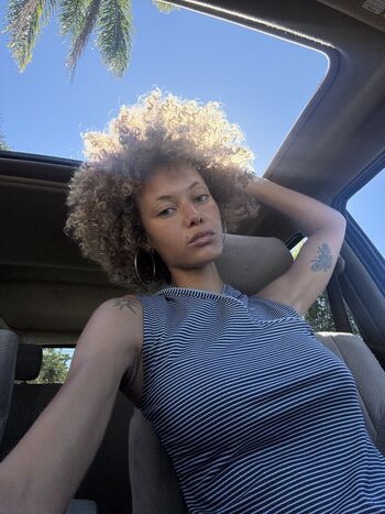 Full leaked Lightskin private onlyfans photo