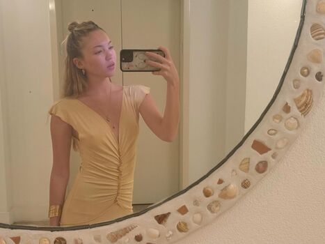 Full leaked Lila moss private onlyfans photo