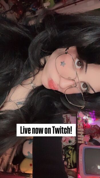 Full leaked Lilbatty page private onlyfans photo