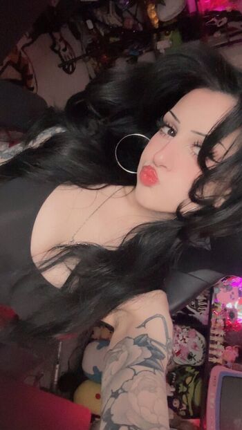 Full leaked Lilbatty page private onlyfans photo