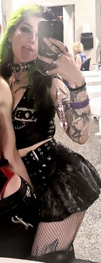 Full leaked Lilbatty page private onlyfans photo