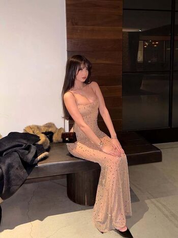 Full leaked Lilchiipmunk lilchipmunk page private onlyfans photo